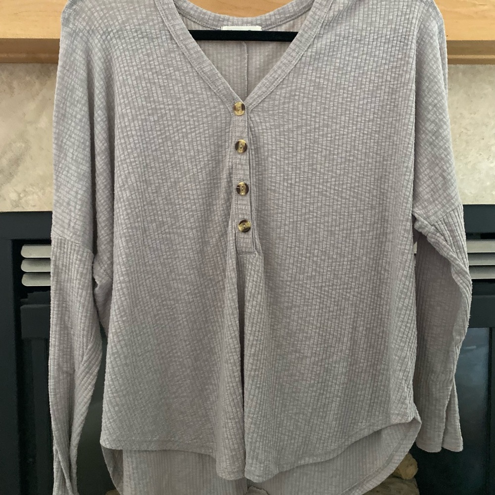 Quarter sleeve dolman top